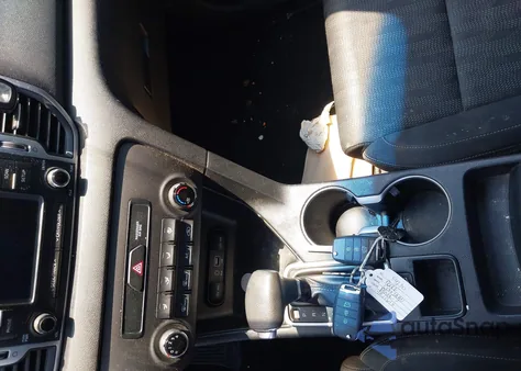 2017 Kia Sportage Lx z USA, uszkodzony, nr VIN KNDPM3AC2H7241476